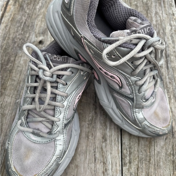Saucony Women's Athletic Shoes in Gray and Pink size 7.5 - Picture 6 of 12